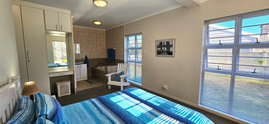 3 Bedroom Property for Sale in Franskraal Western Cape